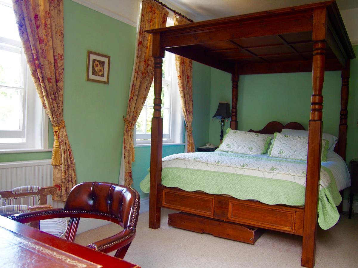 Wrangham House Hotel 3*