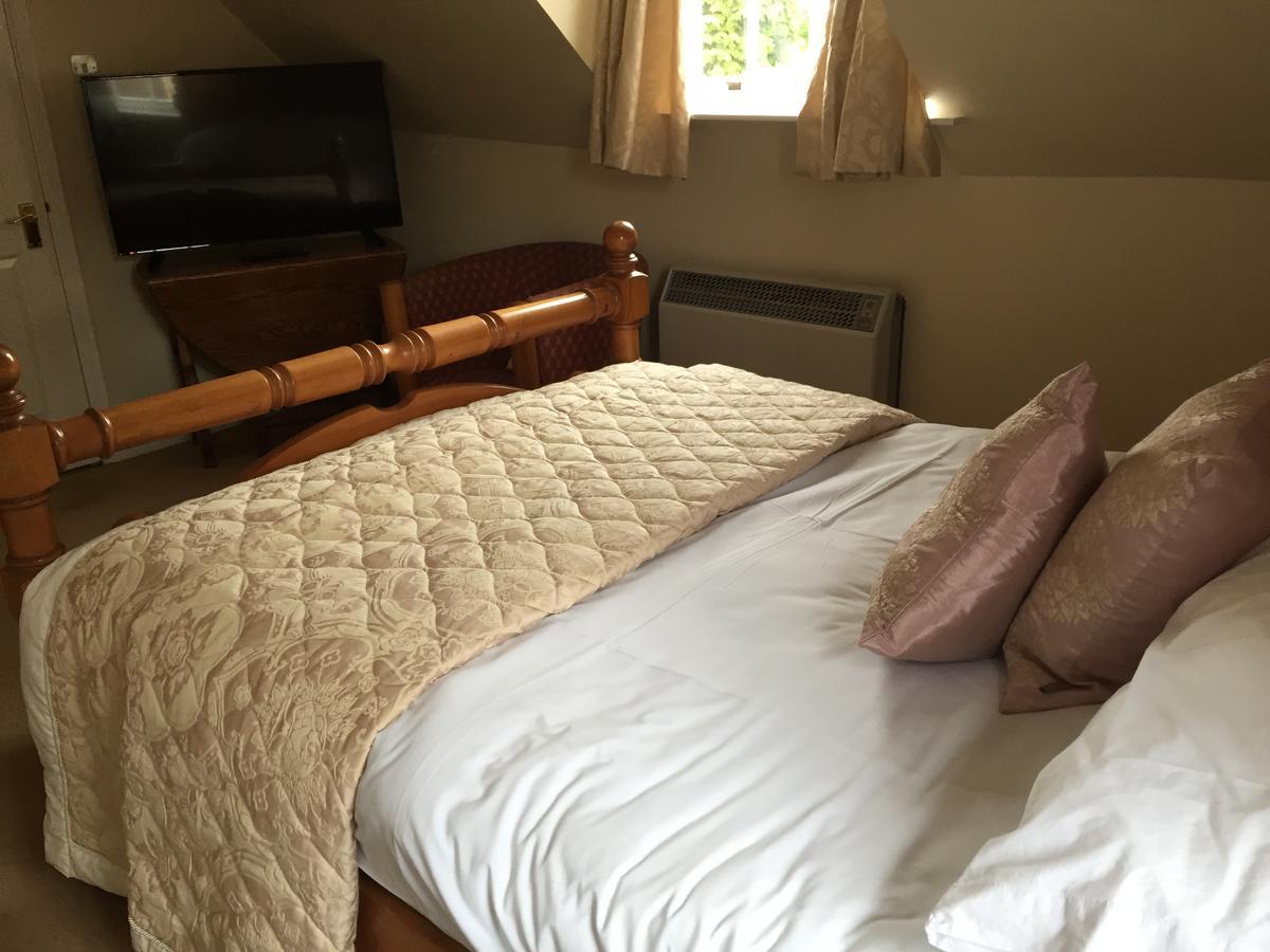 Wrangham House Hotel 3*
